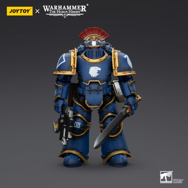 Warhammer 40k JoyToy Actionfigure - The Horus Heresy Ultramarines MKIII Legionaries Sergeant with Power Sword - Image 3